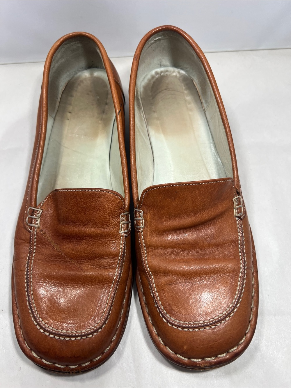 Joan & David Tan Leather Slip-On Loafers vintage
